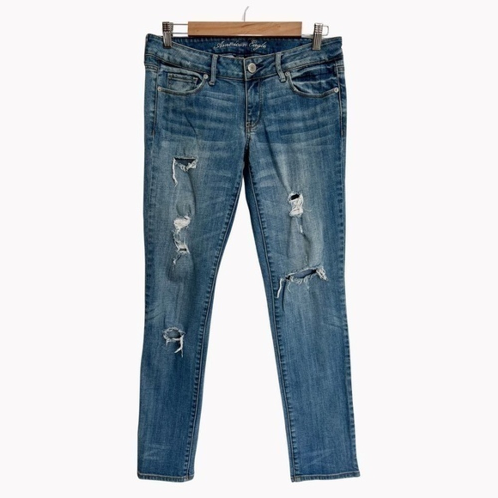 AMERICAN EAGLE OUTFITTERS Skinny Distressed Jeans Size 8 Regular